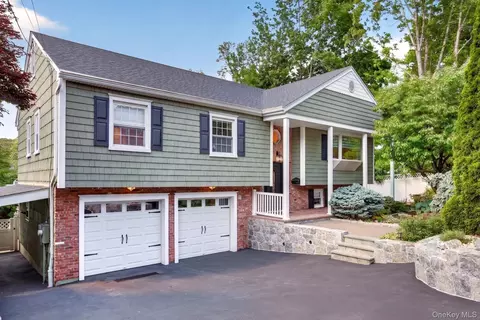 585 Bedford Rd, Mount Pleasant, NY 10570