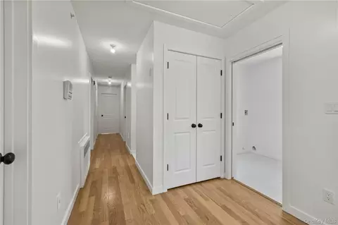 Entry Way - 37 Ewing Ave #202, Ramapo, NY 10977 photo 11 of 13