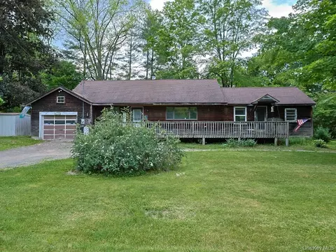 506 Berea Rd, Montgomery, NY 12549