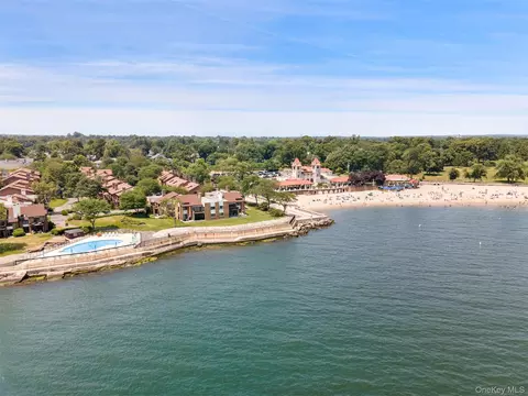 View/Area - 54 Waters Edge, Rye, NY 10580 photo 1 of 2