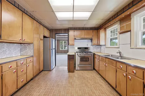 Kitchen - 220 Sherman Ave, Peekskill, NY 10566 photo 2 of 5