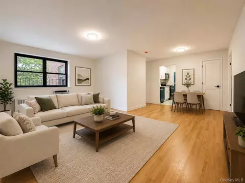 86-10 151st Ave #3E, New York, NY 11414