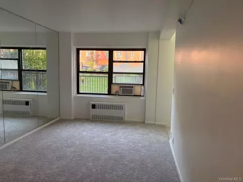 99-60 63rd Rd #1H, Rego Park, NY 11374