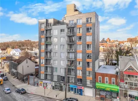 7009 45th Ave #9E, New York, NY 11377