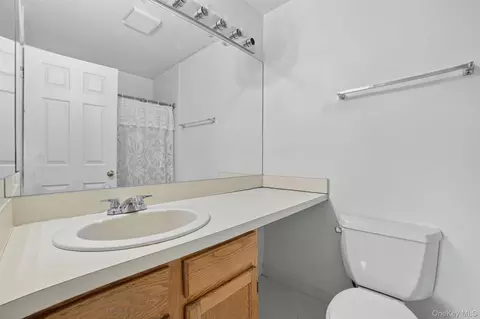 Bath - 116 Fields Ln, Peekskill, NY 10566 photo 3 of 3