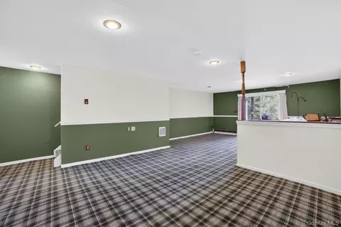 Living - 116 Fields Ln, Peekskill, NY 10566 photo 6 of 6