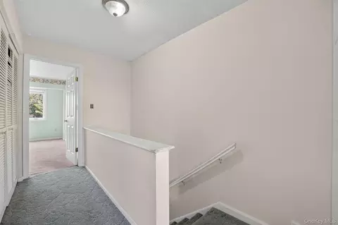 Entry Way - 116 Fields Ln, Peekskill, NY 10566 photo 4 of 4