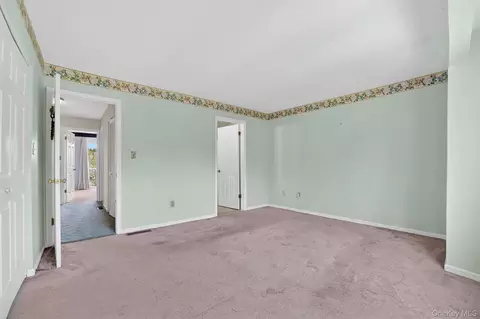 Bedroom - 116 Fields Ln, Peekskill, NY 10566 photo 4 of 5
