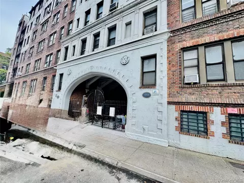 117-14 Union Tpke #AC3, New York, NY 11415