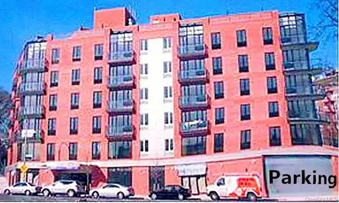 60-70 Woodhaven Blvd #5D, New York, NY 11373