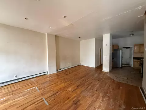 Living - 740 E 218th St, New York, NY 10467 photo 1 of 3