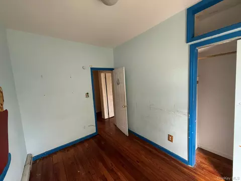Bedroom - 740 E 218th St, New York, NY 10467 photo 5 of 6