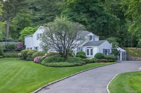 33 Oliphant Ave, Greenburgh, NY 10522