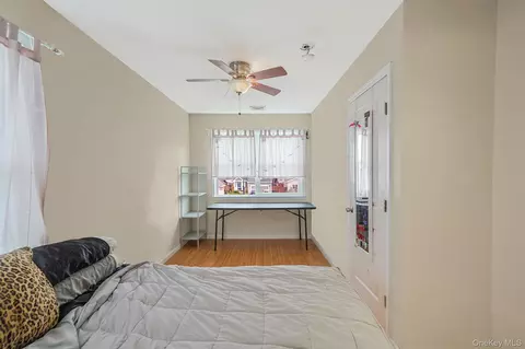 Bedroom - 374 Rider Ave, Patchogue, NY 11772 photo 4 of 4