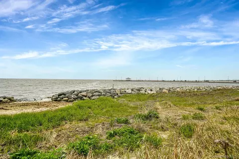 View/Area - 374 Rider Ave, Patchogue, NY 11772 photo 3 of 3