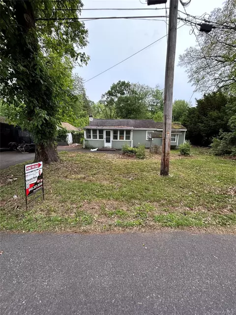 155 Glenerie Blvd, Saugerties, NY 12477