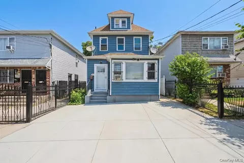 11417 159th St, Rochdale Village, NY 11434