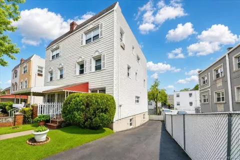 2810 Harding Ave, New York, NY 10465