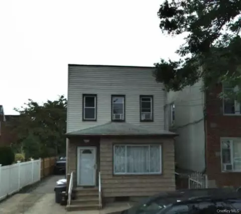 7028 73rd St, New York, NY 11385