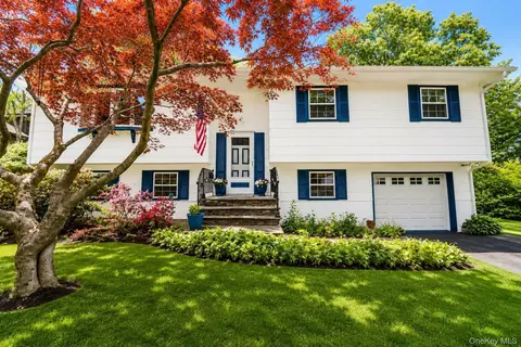 22 Di Rubbo Dr, Cortlandt, NY 10567