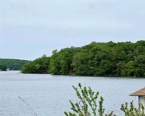 22 Canopus Is, Carmel, NY 10541