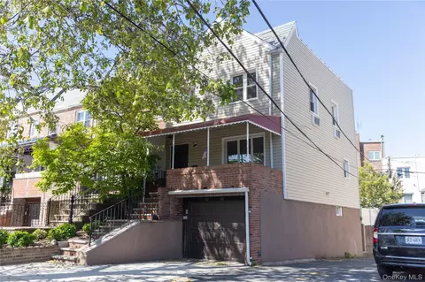 6282 Dry Harbor Rd, New York, NY 11379