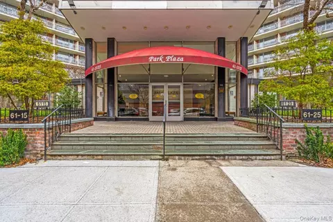 61-15 97 St #12H, Rego Park, NY 11374