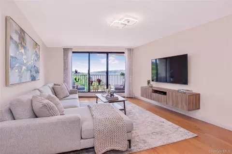 1155 Warburton Ave #3PR, Yonkers, NY 10701