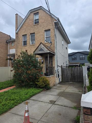 19415 120 Ave, New York, NY 11412