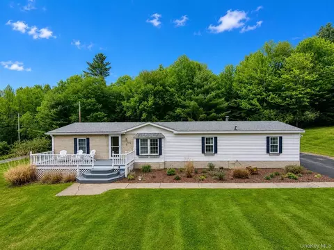 502 Myers Rd, Neversink, NY 12765