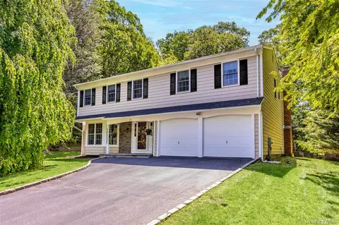 22 Partridge Ct, Miller Place, NY 11764