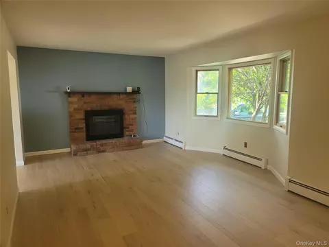 Living - 8 Cornell Rd, Brookhaven, NY 11772 photo 1 of 2