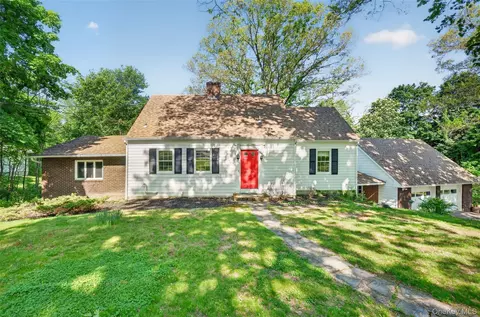 2 Merry Hill Rd, La Grange, NY 12603