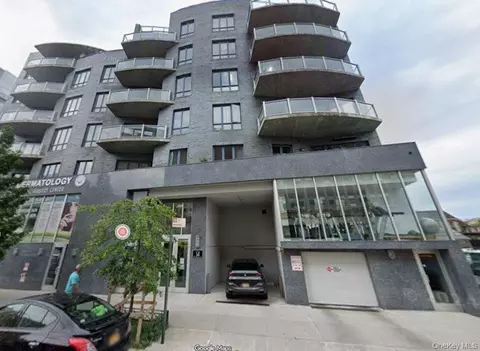 37 W End Ave #2B, Brooklyn, NY 11235