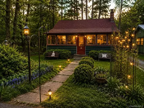 68 Huntington Ave, Bethel, NY 12720
