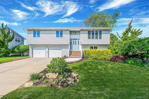 63 Ripplewater Ave, Massapequa, NY 11758