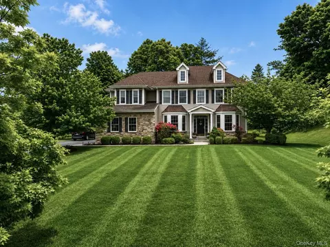 84 Mansion Ridge Blvd, Monroe, NY 10950