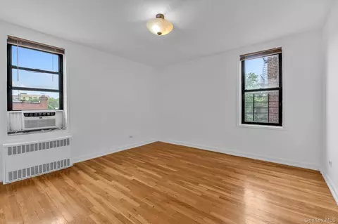 Bedroom - 40 E 43rd St #3B, Brooklyn, NY 11203 photo 1 of 2