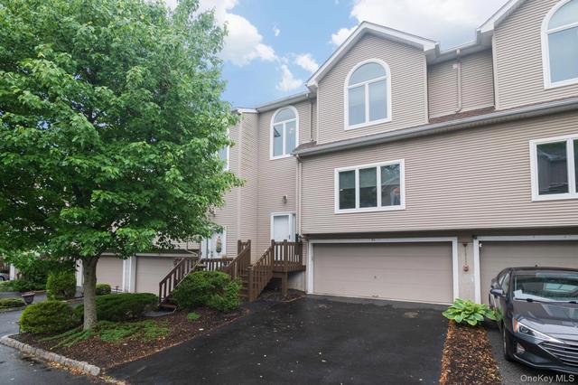 50 Leif Blvd, Clarkstown, NY 10920