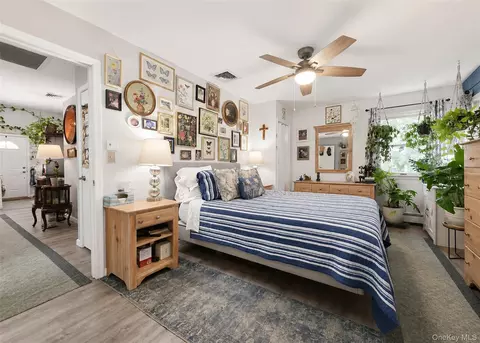 Bedroom - 228 Hampton Ave, Mastic, NY 11950 photo 2 of 3