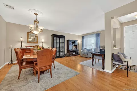 Dining - 3 Pinehurst Cir, Monroe, NY 10950 photo 4 of 6