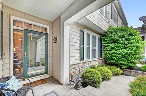 Exterior - 3 Pinehurst Cir, Monroe, NY 10950 photo 5 of 7