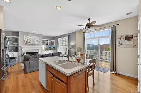 Kitchen - 3 Pinehurst Cir, Monroe, NY 10950 photo 6 of 6