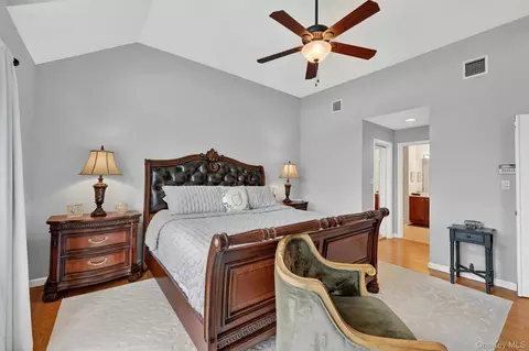 Bedroom - 3 Pinehurst Cir, Monroe, NY 10950 photo 4 of 6