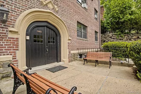 1440 Boston Post Rd #2I, Mamaroneck, NY 10543