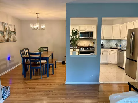 Dining - 9 Edinburgh Dr #9, Peekskill, NY 10566 photo 2 of 2