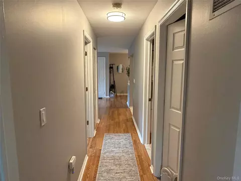 Entry Way - 9 Edinburgh Dr #9, Peekskill, NY 10566 photo 1 of 2