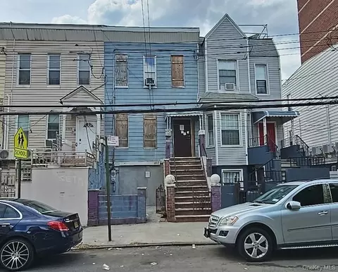 2307 Cambreleng Ave, New York, NY 10458