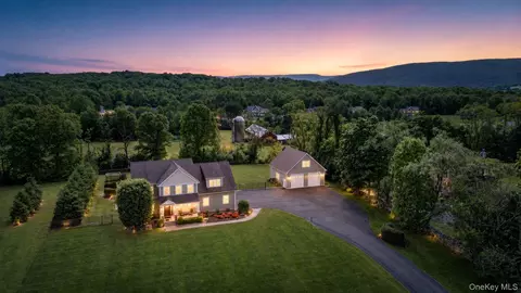 168 Station Rd, Salisbury Mills, NY 12577