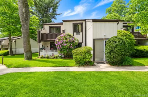 81 Richmond Blvd #1A, Ronkonkoma, NY 11779